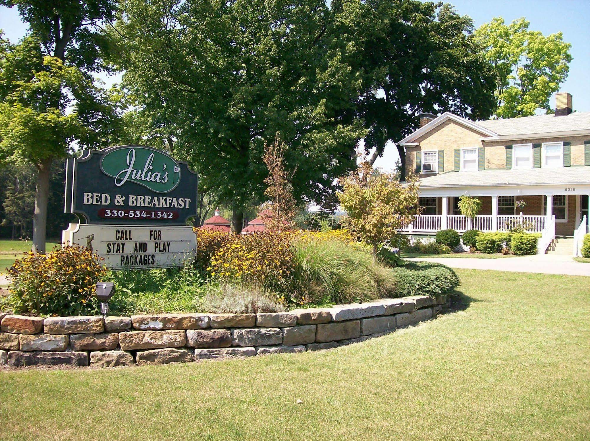 Julias Bed And Breakfast Hubbard 外观 照片